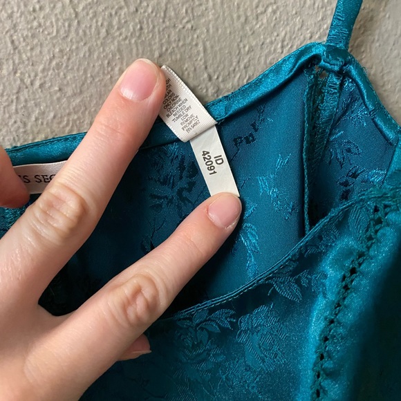 Victoria’s Secret Silk Slip - Picture 5 of 7